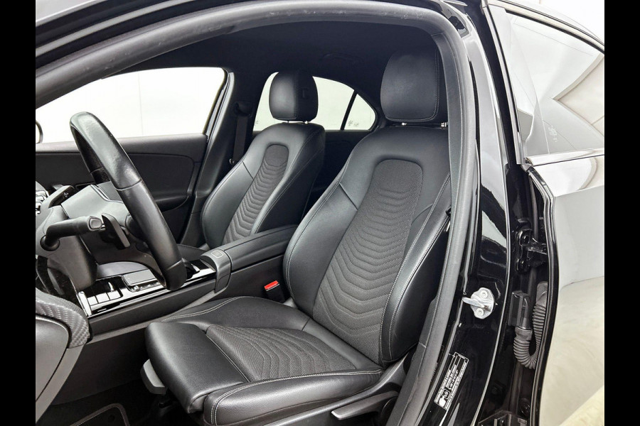 Mercedes-Benz A-Klasse 250 e Black Line WIDE-SCREEN | NAVI | STOF-LEDER
