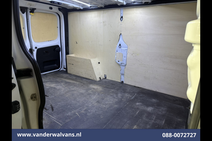 Renault Trafic 2.0 dCi 131pk L2H1 Euro6 Airco | Camera | Navigatie | Cruisecontrol | LED | Parkeersensoren Bijrijdersbank, 2500kg trekvermogen