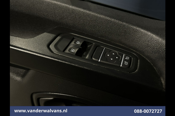 Renault Trafic 2.0 dCi 131pk L2H1 Euro6 Airco | Camera | Navigatie | Cruisecontrol | LED | Parkeersensoren Bijrijdersbank, 2500kg trekvermogen