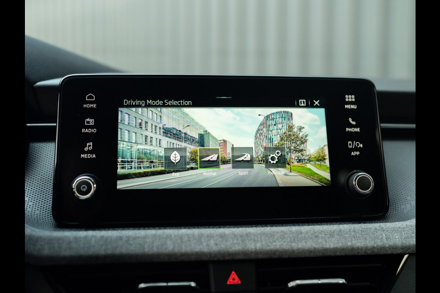 Škoda Kamiq 1.0 TSI Business Edition | Camera | Keyless | Prijs Rijklaar!!
