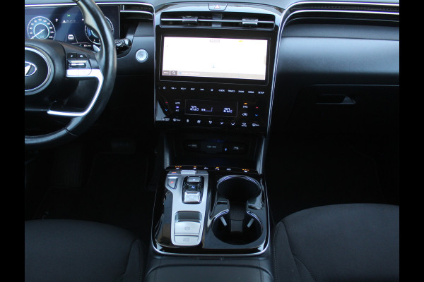 Hyundai Tucson 1.6 T-GDI PHEV Comfort Smart 4WD CARPLAY | CLIMATE | ADAPCRUISE | CAMERA | LMV19 | DAB | LED | STOEL/STUURVERW | ELECAKLEP