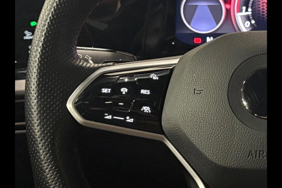 Volkswagen Golf 2.0 TSI GTI CLUBSPORT | PANO | IQ LIGHTS | ACC | AMBIANCE LIGHT | CAMERA