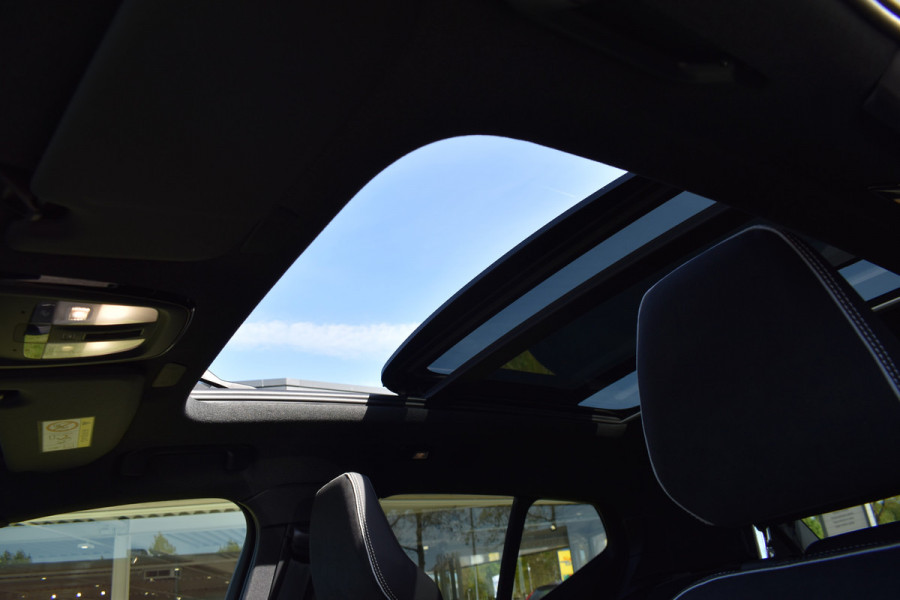 Volvo EX40 Extended Range 252PK Ultra Europa 82 kWh | NIEUW | 20'' | 360 Camera | H&K |