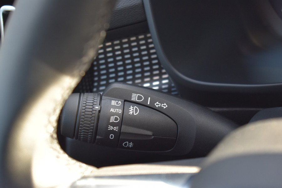 Volvo EX40 Extended Range 252PK Ultra Europa 82 kWh | NIEUW | 20'' | 360 Camera | H&K |