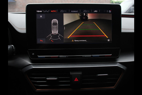 CUPRA Formentor 1.5 TSI High Automaat Apple carplay / Android Auto Keyless Entry Keyless Start Adaptive Cruise Control Stoelverwarming Stuurverwarming Half Leder