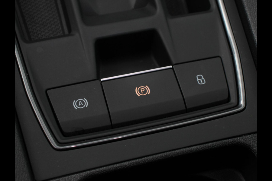 CUPRA Formentor 1.5 TSI High Automaat Apple carplay / Android Auto Keyless Entry Keyless Start Adaptive Cruise Control Stoelverwarming Stuurverwarming Half Leder
