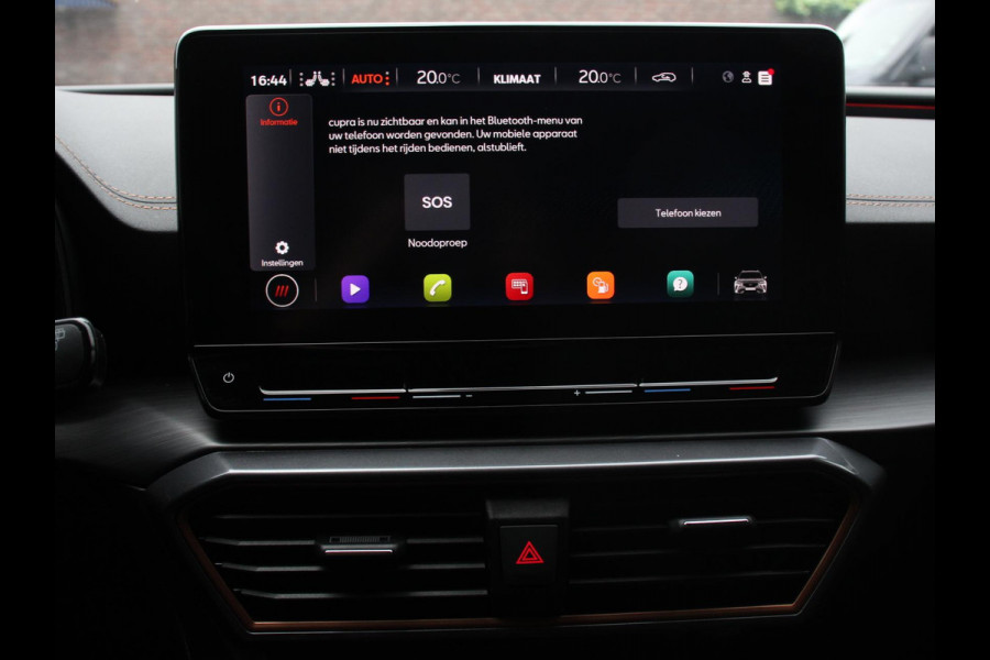 CUPRA Formentor 1.5 TSI High Automaat Apple carplay / Android Auto Keyless Entry Keyless Start Adaptive Cruise Control Stoelverwarming Stuurverwarming Half Leder