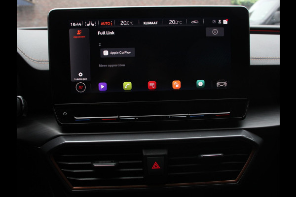 CUPRA Formentor 1.5 TSI High Automaat Apple carplay / Android Auto Keyless Entry Keyless Start Adaptive Cruise Control Stoelverwarming Stuurverwarming Half Leder