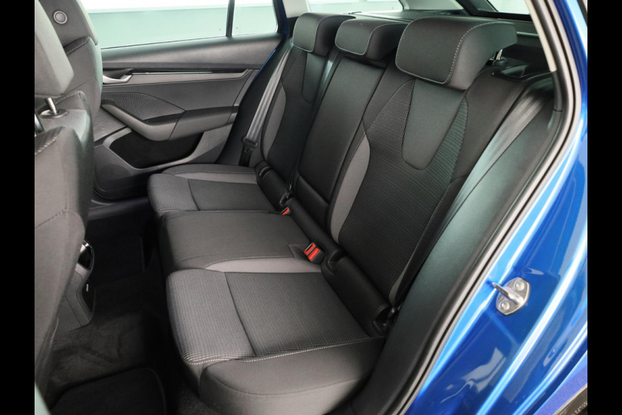 Škoda Octavia Combi 1.5 TSI Business Edition Plus 115pk | Navigatie | 18 inch Lichtmetalen velgen | Parkeercamera |  Verlengde garantie |