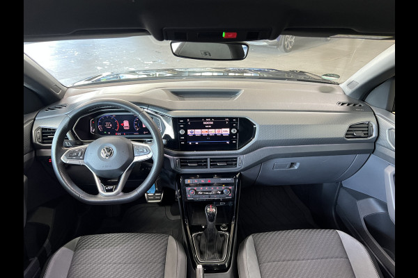 Volkswagen T-Cross 1.0 TSI 115pk R-Line | Carplay | 18" | Camara | Stoelverwarming | LED | Digitaal Display |