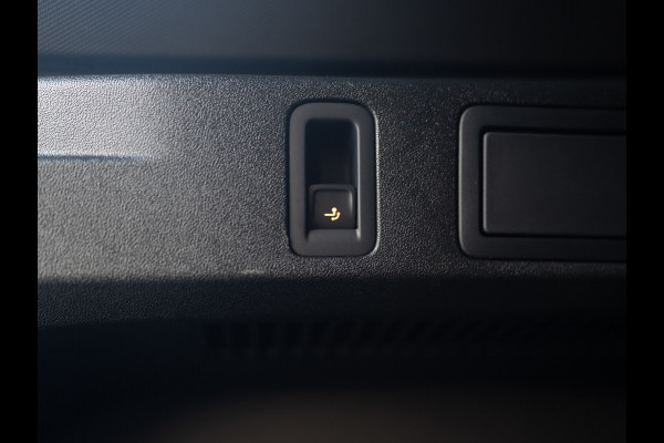 Volkswagen Tiguan 1.5 eTSI R-Line Edition | Trekhaak wegkl. | 360 Camera | Side Assist | IQ Light | Prijs Rijklaar!!