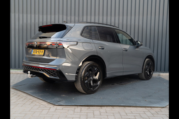 Volkswagen Tiguan 1.5 eTSI R-Line Edition | Trekhaak wegkl. | 360 Camera | Side Assist | IQ Light | Prijs Rijklaar!!