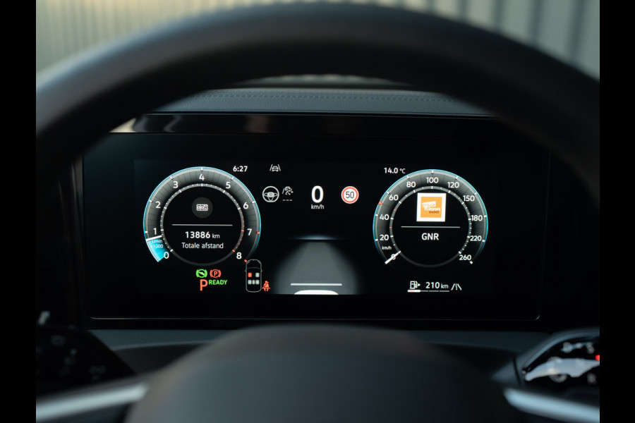 Volkswagen Tiguan 1.5 eTSI R-Line Edition | Trekhaak wegkl. | 360 Camera | Side Assist | IQ Light | Prijs Rijklaar!!