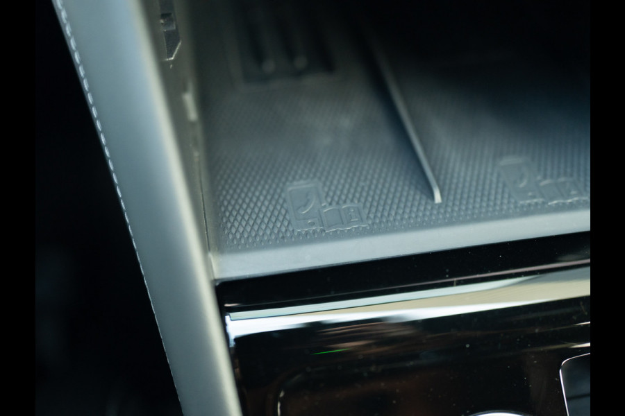 Volkswagen Tiguan 1.5 eTSI R-Line Edition | Trekhaak wegkl. | 360 Camera | Side Assist | IQ Light | Prijs Rijklaar!!