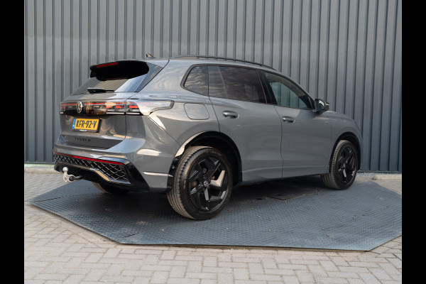 Volkswagen Tiguan 1.5 eTSI R-Line Edition | Trekhaak wegkl. | 360 Camera | Side Assist | IQ Light | Prijs Rijklaar!!