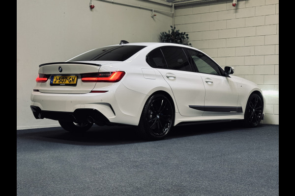 BMW 3-serie 330i M-Sport | M-Performance | 19" | Carbon