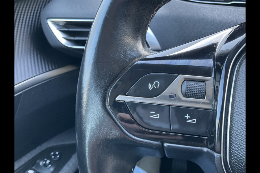 Peugeot 3008 1.2 PureTech Allure Carplay Stoelverw. Trekhaak Virtual Display