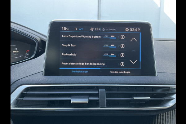 Peugeot 3008 1.2 PureTech Allure Carplay Stoelverw. Trekhaak Virtual Display