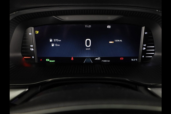 Škoda Octavia Combi 1.4 TSI iV PHEV Sportline Business 204pk | Navigatie via App| Parkeercamera | Elektrisch veerselbare stoelen met geheugen | Parkeersensoren voor en achter |