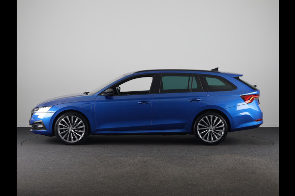 Škoda Octavia Combi 1.4 TSI iV PHEV Sportline Business 204pk | Navigatie via App| Parkeercamera | Elektrisch veerselbare stoelen met geheugen | Parkeersensoren voor en achter |