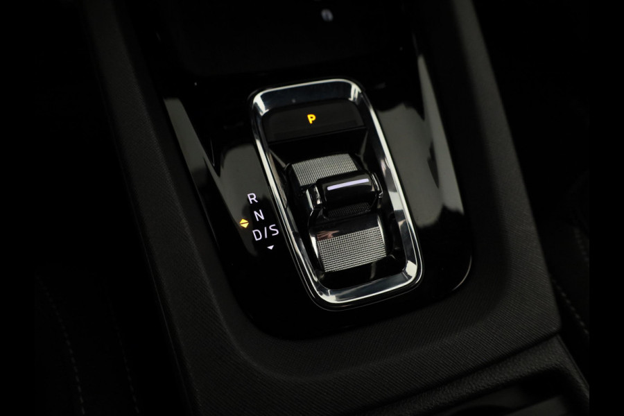 Škoda Octavia Combi 1.4 TSI iV PHEV Sportline Business 204pk | Navigatie via App| Parkeercamera | Elektrisch veerselbare stoelen met geheugen | Parkeersensoren voor en achter |
