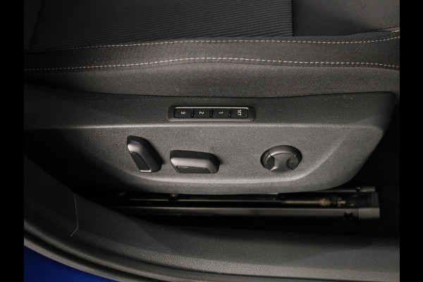 Škoda Octavia Combi 1.4 TSI iV PHEV Sportline Business 204pk | Navigatie via App| Parkeercamera | Elektrisch veerselbare stoelen met geheugen | Parkeersensoren voor en achter |