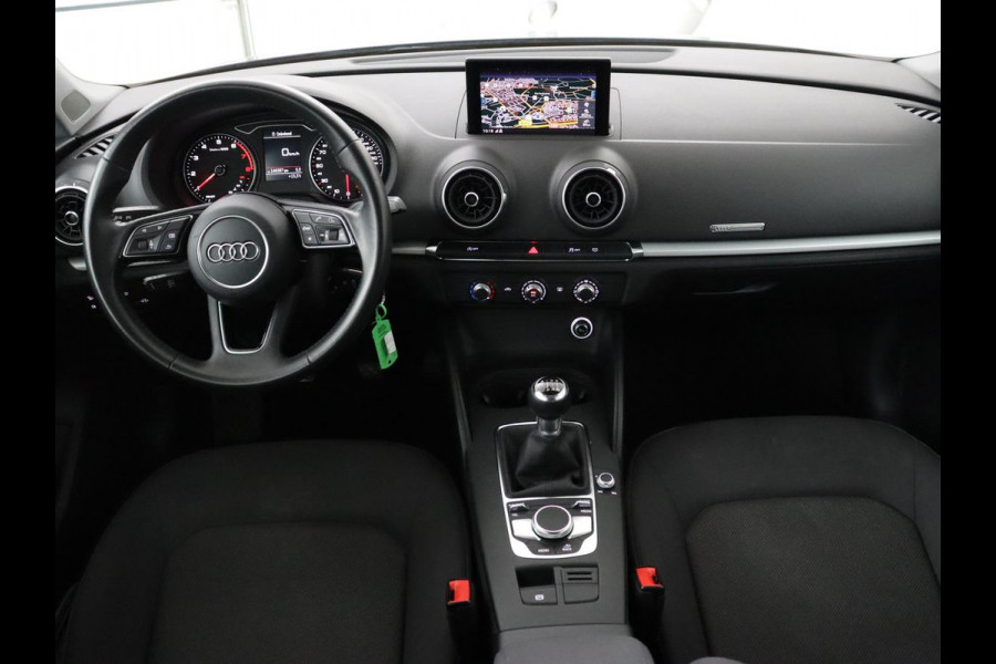 Audi A3 30 TFSI Pro Line | Bi-Xenon | DAB | Navigatie | Cruise control | Bluetooth | Airco | Cruise control | Lichtmetalen velgen
