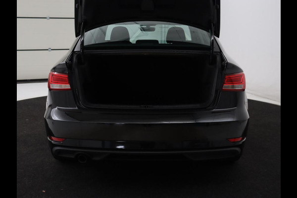 Audi A3 30 TFSI Pro Line | Bi-Xenon | DAB | Navigatie | Cruise control | Bluetooth | Airco | Cruise control | Lichtmetalen velgen