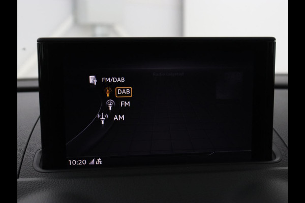 Audi A3 30 TFSI Pro Line | Bi-Xenon | DAB | Navigatie | Cruise control | Bluetooth | Airco | Cruise control | Lichtmetalen velgen
