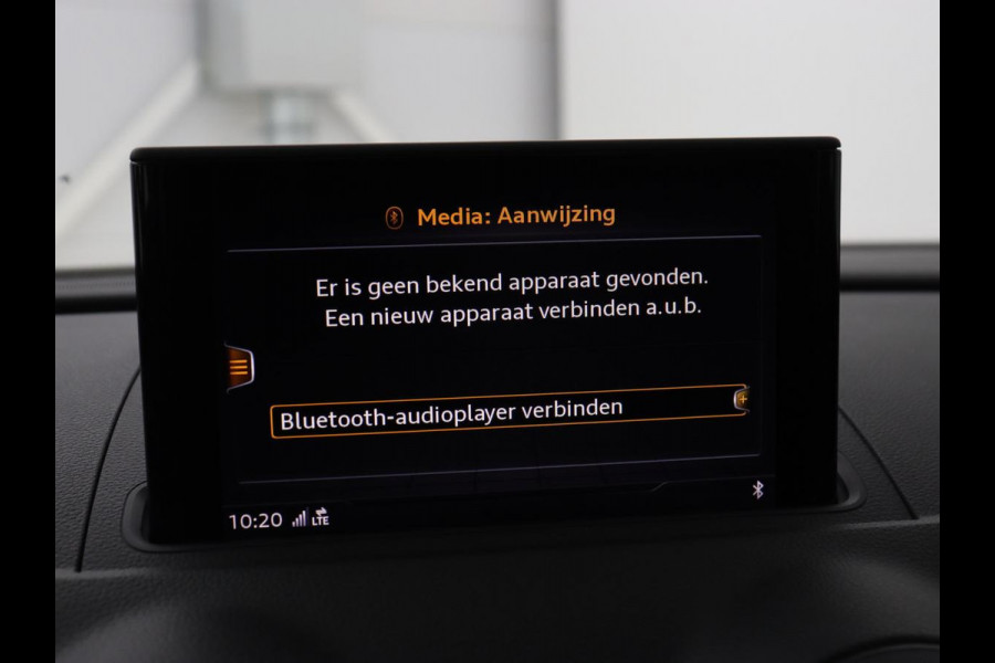 Audi A3 30 TFSI Pro Line | Bi-Xenon | DAB | Navigatie | Cruise control | Bluetooth | Airco | Cruise control | Lichtmetalen velgen