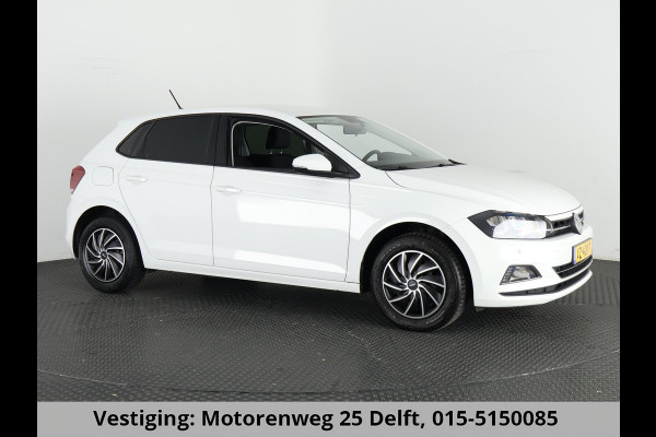 Volkswagen Polo TSI COMFORTLINE 95 PK GARANTIE TOT 2029* . NAVIGATIE . PARKEERSENSOREN VOOR  & ACHTER .