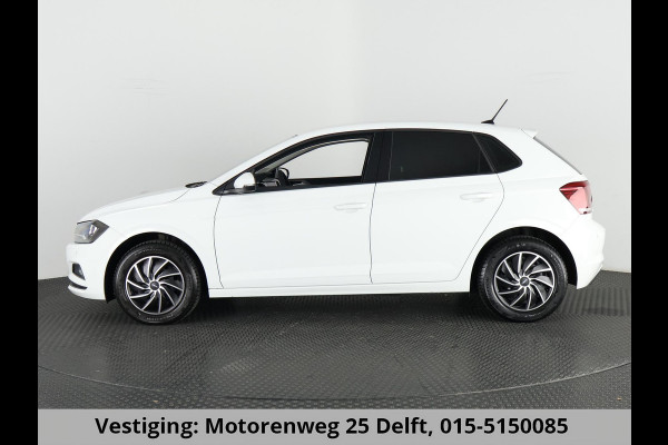 Volkswagen Polo TSI COMFORTLINE 95 PK GARANTIE TOT 2029* . NAVIGATIE . PARKEERSENSOREN VOOR  & ACHTER .