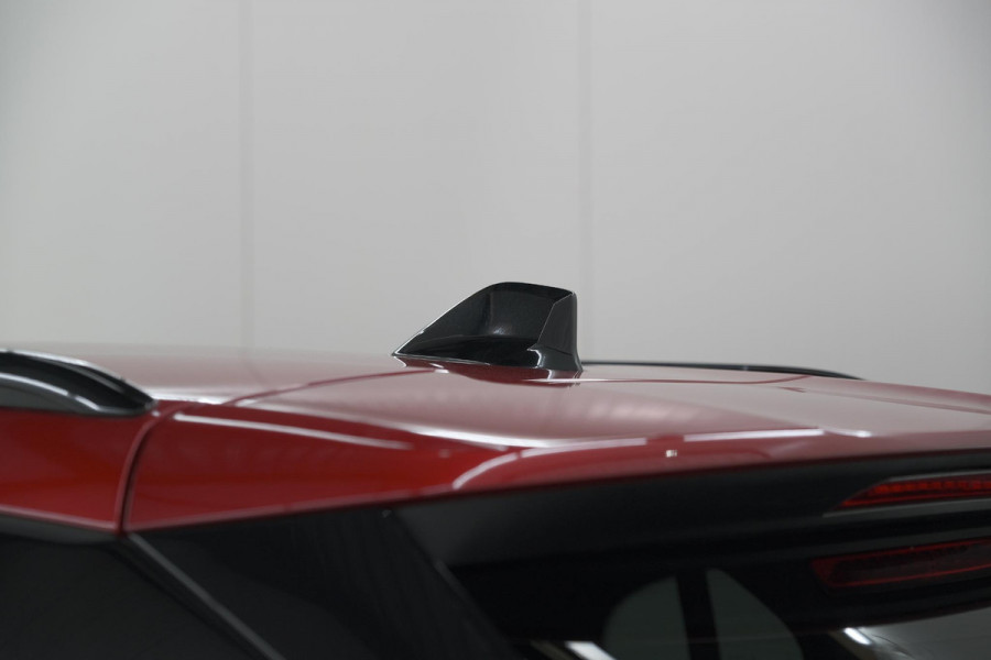 Peugeot 2008 PureTech 130 EAT8 Allure | Camera | Apple Carplay | Parkeersensoren