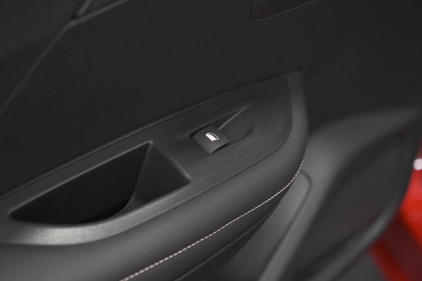 Peugeot 2008 PureTech 130 EAT8 Allure | Camera | Apple Carplay | Parkeersensoren