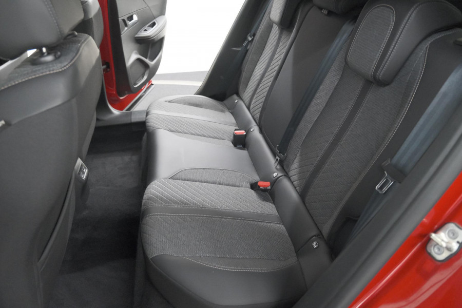 Peugeot 2008 PureTech 130 EAT8 Allure | Camera | Apple Carplay | Parkeersensoren