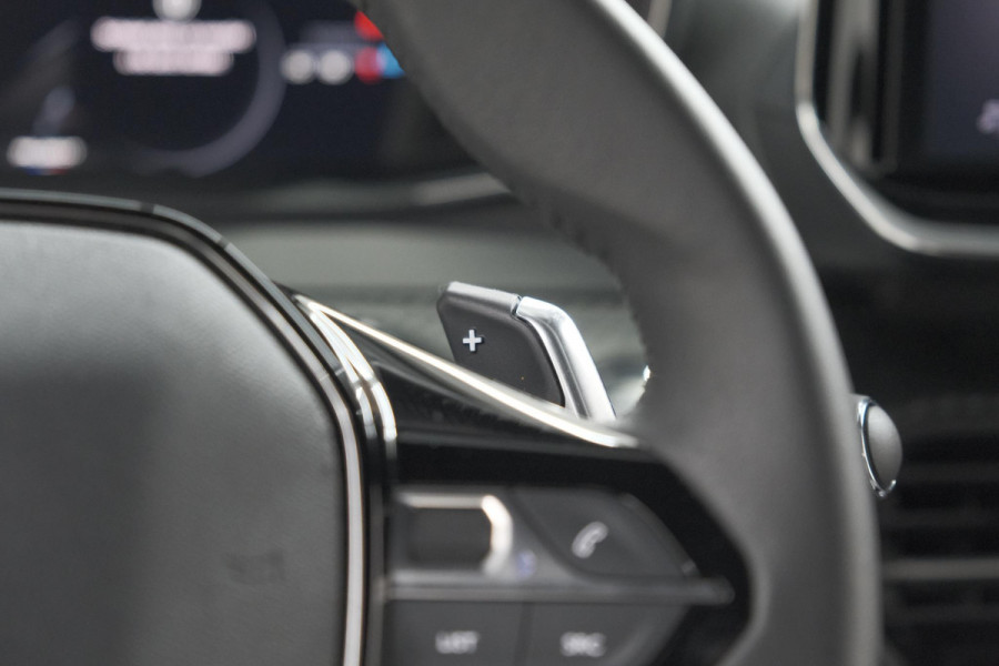 Peugeot 2008 PureTech 130 EAT8 Allure | Camera | Apple Carplay | Parkeersensoren