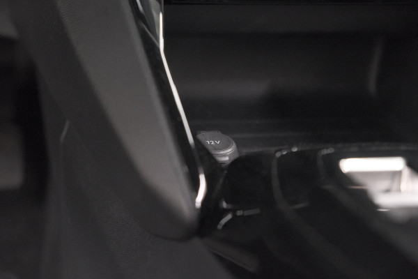 Peugeot 2008 PureTech 130 EAT8 Allure | Camera | Apple Carplay | Parkeersensoren