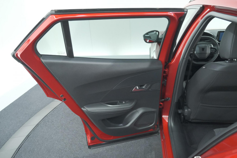 Peugeot 2008 PureTech 130 EAT8 Allure | Camera | Apple Carplay | Parkeersensoren