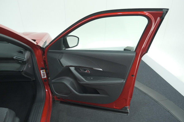 Peugeot 2008 PureTech 130 EAT8 Allure | Camera | Apple Carplay | Parkeersensoren