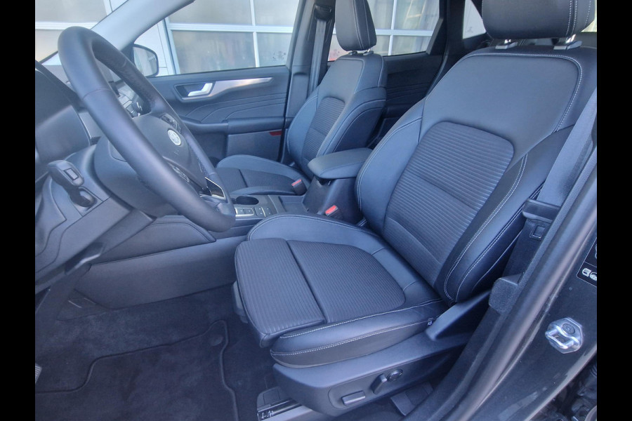 Ford Kuga 2.5 PHEV Titanium X | AGR-stoelen | Panoramadak | Winter Pack | Adaptive cruise control | Camera voor en achter