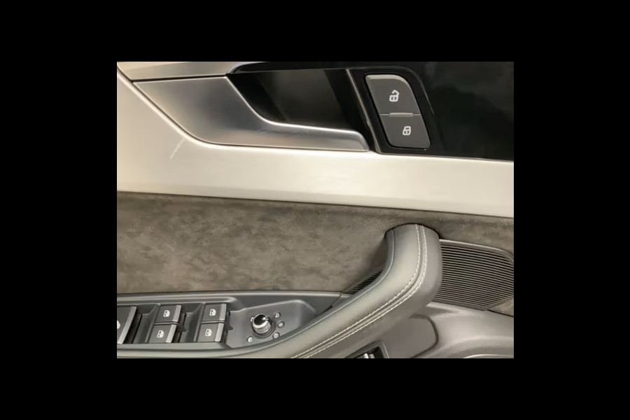 Audi A5 Cabriolet 40 Tfsi S-Tronic (150kW/204pk) ** MATRIX, VIRTUAL, TREKH, B&O, 20-inch LMV, KEYLESS ** Slechts 45.104km. - UNFALLFREI ** ** INFORMEER OOK NAAR ONZE AANTREKKELIJKE FINANCIAL-LEASE TARIEVEN **