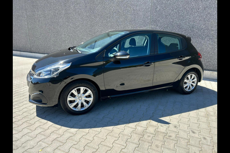 Peugeot 208 1.2 PureTech Blue Lion | CARPLAY | BLUETOOTH | NAVI | CC | PDC | APK T/M 30-4-2027 | AFLEVERBEURT | NW DISTRIBUTIE