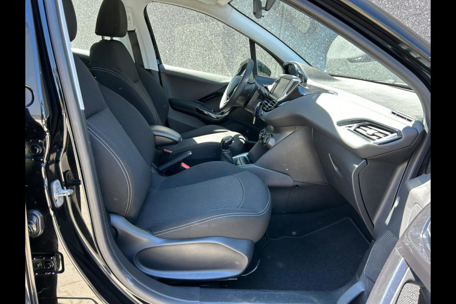 Peugeot 208 1.2 PureTech Blue Lion | CARPLAY | BLUETOOTH | NAVI | CC | PDC | APK T/M 30-4-2027 | AFLEVERBEURT | NW DISTRIBUTIE