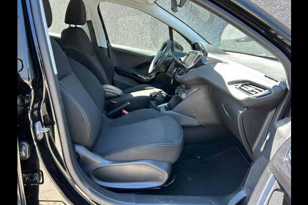 Peugeot 208 1.2 PureTech Blue Lion | CARPLAY | BLUETOOTH | NAVI | CC | PDC | APK T/M 30-4-2027 | AFLEVERBEURT | NW DISTRIBUTIE