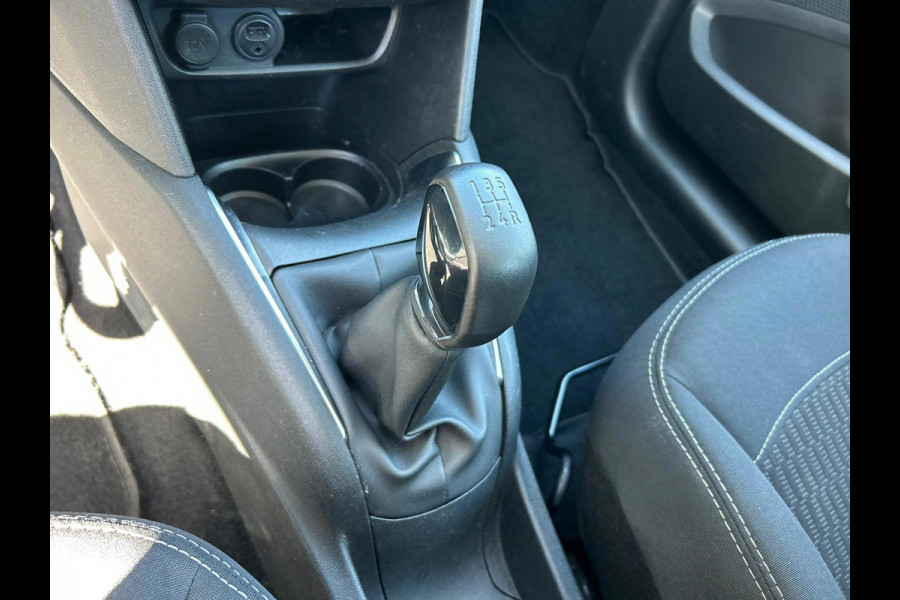 Peugeot 208 1.2 PureTech Blue Lion | CARPLAY | BLUETOOTH | NAVI | CC | PDC | APK T/M 30-4-2027 | AFLEVERBEURT | NW DISTRIBUTIE