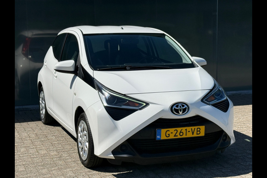 Toyota Aygo 1.0 VVT-i x-play limited Carplay Camera