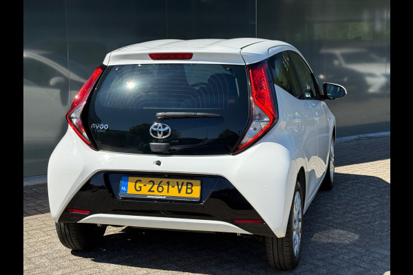 Toyota Aygo 1.0 VVT-i x-play limited Carplay Camera
