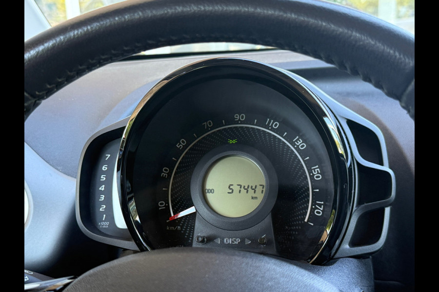Toyota Aygo 1.0 VVT-i x-play limited Carplay Camera