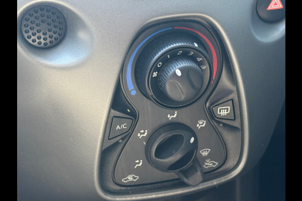 Toyota Aygo 1.0 VVT-i x-play limited Carplay Camera