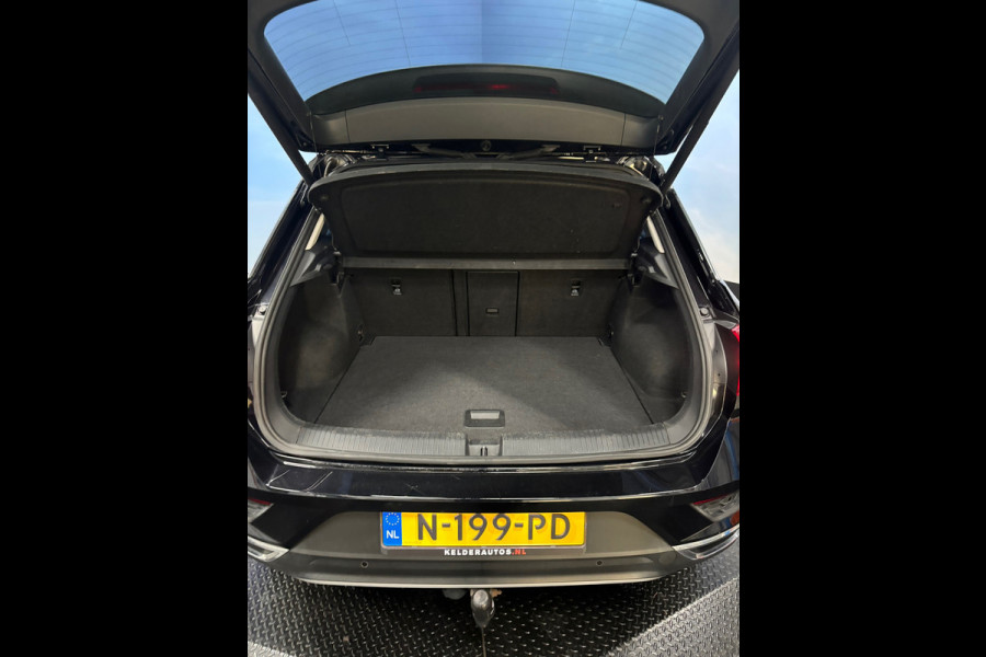 Volkswagen T-Roc 1.0 TSI Style Business Airco | Cruise | Navi | PDC | Trekhaak
